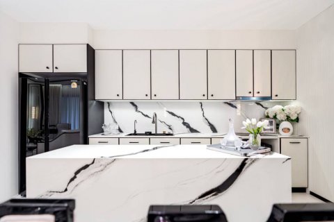 Condominio de 3 dormitorios en Pattaya, Tailandia № 132956 - foto 5