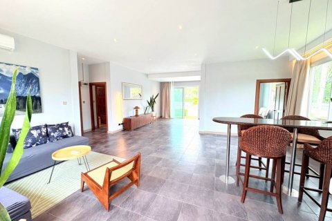 Chalet de 3 dormitorios en Hua Hin, Tailandia № 132571 - foto 8