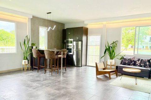 Chalet de 3 dormitorios en Hua Hin, Tailandia № 132571 - foto 10