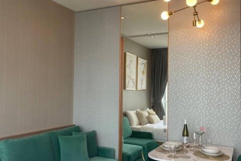 Condominio de 1 dormitorio en Khlong Toei, Bangkok, Tailandia № 132572