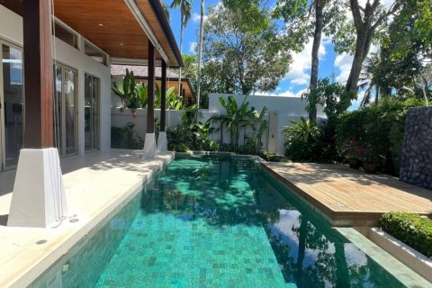 Chalet de 3 dormitorios en Phuket, Tailandia № 126658 - foto 2