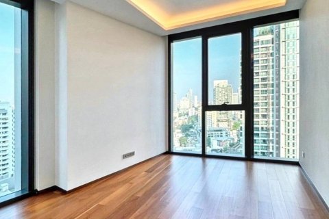 Condominio de 2 dormitorios en Khlong Toei, Bangkok, Tailandia № 126655 - foto 2