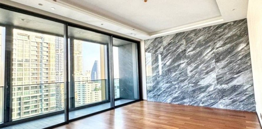Condominio de 2 dormitorios en Khlong Toei, Bangkok, Tailandia № 126655