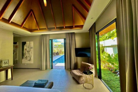 Chalet de 4 dormitorios en Phuket, Tailandia № 126659 - foto 9