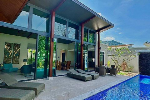 Chalet de 4 dormitorios en Phuket, Tailandia № 126659