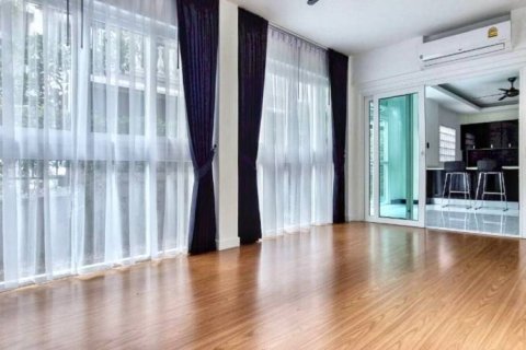 Casa de 3 dormitorios en Pattaya, Tailandia № 126654 - foto 5