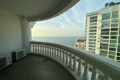 Condominio de 3 dormitorios en Pattaya, Tailandia № 119490 - foto 4