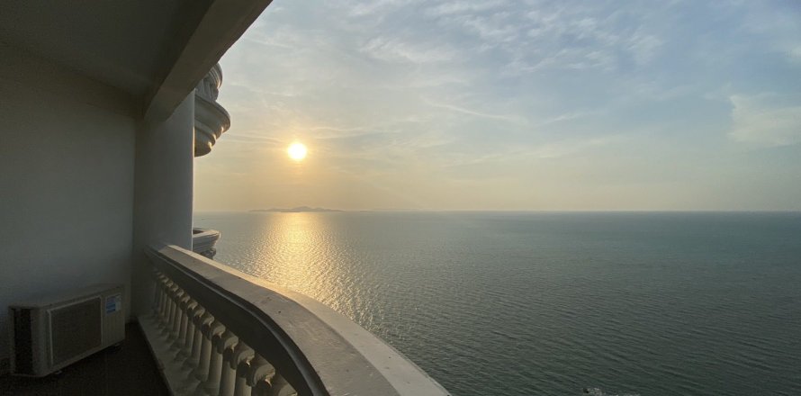 Condominio de 3 dormitorios en Pattaya, Tailandia № 119490