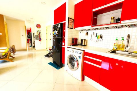 Apartamento de 2 dormitorios en Jomtien Beach, Pattaya, Tailandia № 100694 - foto 13