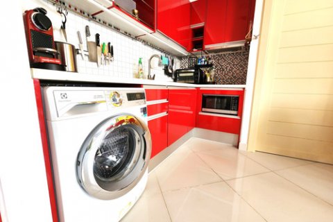 Apartamento de 2 dormitorios en Jomtien Beach, Pattaya, Tailandia № 100694 - foto 11