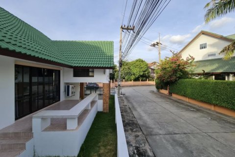 Casa de 2 dormitorios en Pattaya, Tailandia № 104741 - foto 3