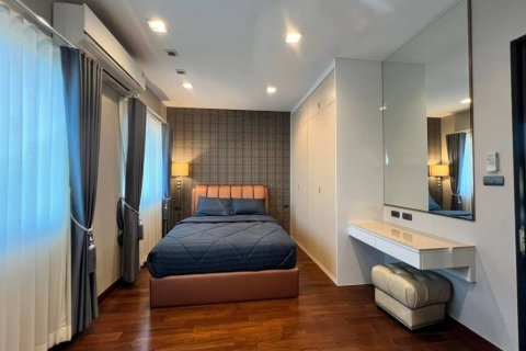 Casa de 4 dormitorios en Bangkok, Tailandia № 125880 - foto 6