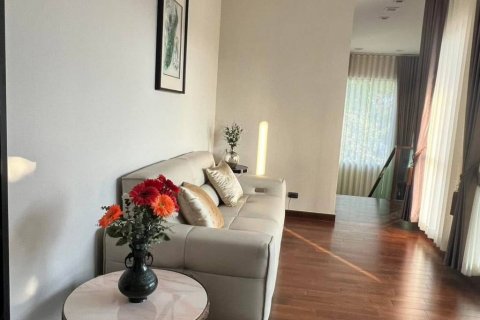 Casa de 4 dormitorios en Bangkok, Tailandia № 125880 - foto 7