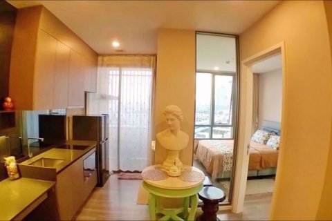 Condo in Khlong Toei, Bangkok, Thailand, 1 bedroom № 76723 - photo 2