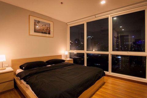 Condominio de 2 dormitorios en Bang Rak, Bangkok, Tailandia № 76724 - foto 6