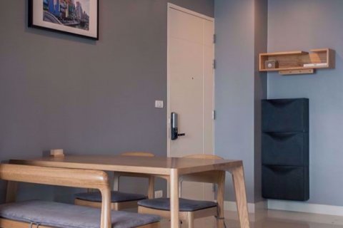 Condominio de 2 dormitorios en Bang Rak, Bangkok, Tailandia № 76724 - foto 2