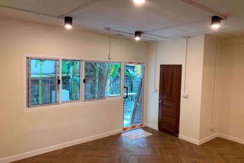 Duplex in Watthana, Bangkok, Thailand 2 bedrooms № 76727 - photo 3
