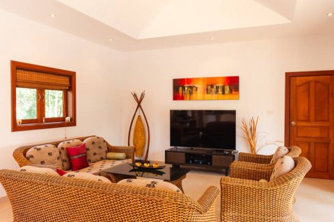 Chalet de 5 dormitorios en Hua Hin, Tailandia № 124657 - foto 5