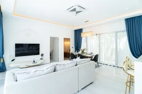 Chalet de 4 dormitorios en Phuket, Tailandia № 124837 - foto 2