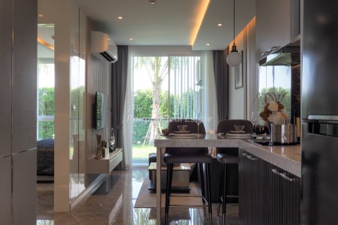 Condo in Pattaya, Thailand, 1 bedroom  № 100461