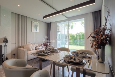 Condominio de 2 dormitorios en Pattaya, Tailandia № 100460 - foto 4