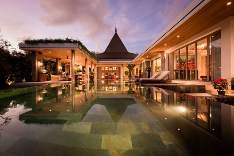 Chalet de 4 dormitorios en Phuket, Tailandia № 70791