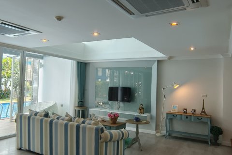 Condominio de 2 dormitorios en Hua Hin, Tailandia № 79267 - foto 3