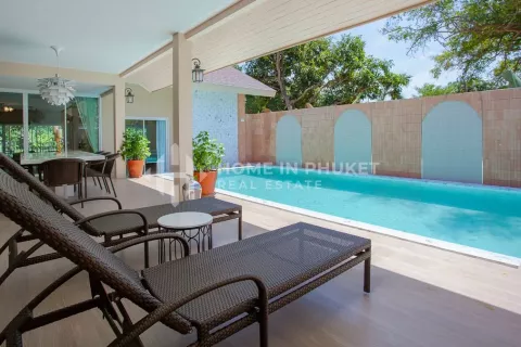 Casa de 4 dormitorios en Rawai, Tailandia № 132044