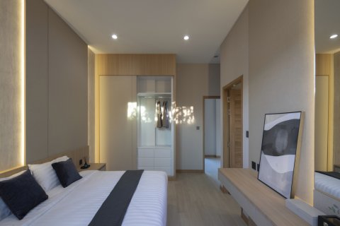 Chalet de 4 dormitorios en Pattaya, Tailandia № 130464 - foto 9