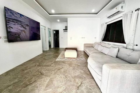 Chalet de 4 dormitorios en Phuket, Tailandia № 120359 - foto 4