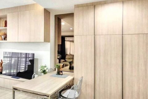 Condominio de 2 dormitorios en Chatuchak, Bangkok, Tailandia № 120353 - foto 10