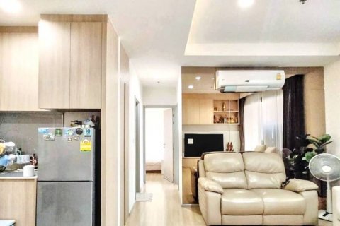 Condominio de 2 dormitorios en Chatuchak, Bangkok, Tailandia № 120353 - foto 2