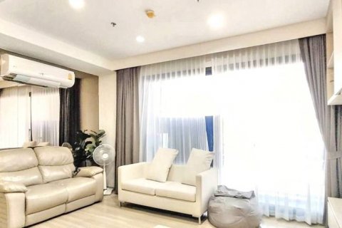 Condominio de 2 dormitorios en Chatuchak, Bangkok, Tailandia № 120353 - foto 4