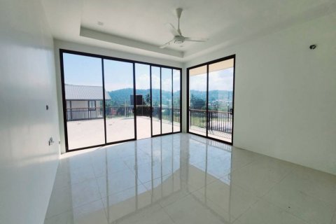 Chalet de 3 dormitorios en Surat Thani, Tailandia № 120356 - foto 3