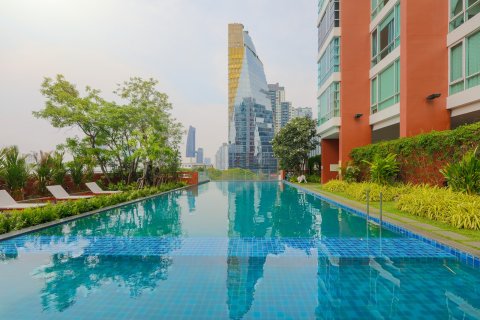 Condominio de 3 dormitorios en Watthana, Bangkok, Tailandia № 126572 - foto 23