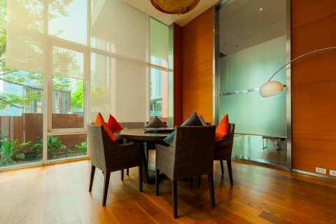 Condominio de 3 dormitorios en Watthana, Bangkok, Tailandia № 126572 - foto 26