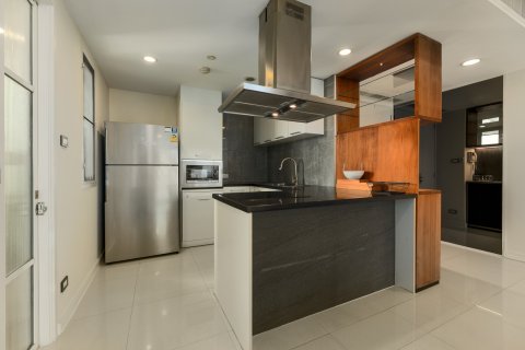 Condominio de 3 dormitorios en Watthana, Bangkok, Tailandia № 126572 - foto 7