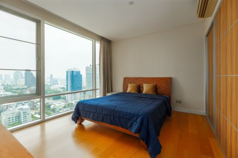 Condominio de 3 dormitorios en Watthana, Bangkok, Tailandia № 126572 - foto 11