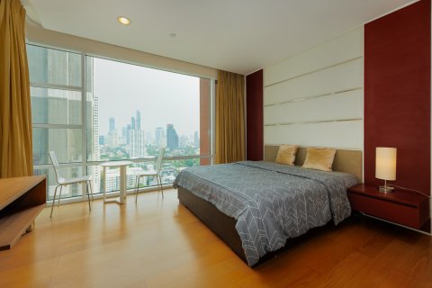 Condominio de 3 dormitorios en Watthana, Bangkok, Tailandia № 126572 - foto 19