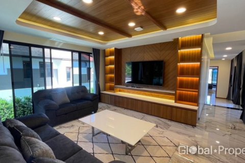 Casa de 4 dormitorios en Ko Chang, Tailandia № 120470 - foto 4