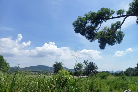 Terreno en Bang Sare, Tailandia № 75988 - foto 2