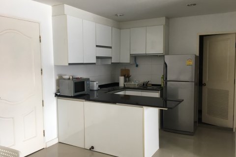 Condominio de 2 dormitorios en Bangkok, Tailandia № 144015 - foto 2