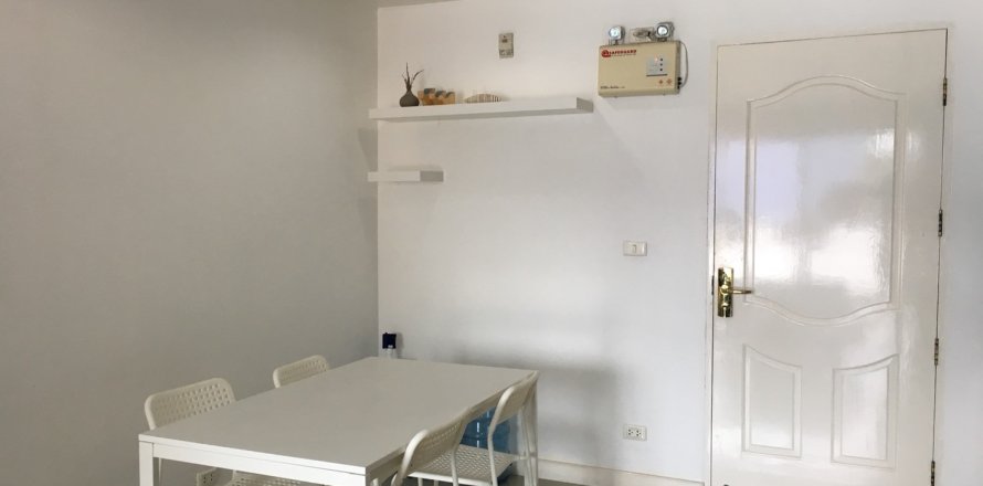 Condominio de 2 dormitorios en Bangkok, Tailandia № 144015