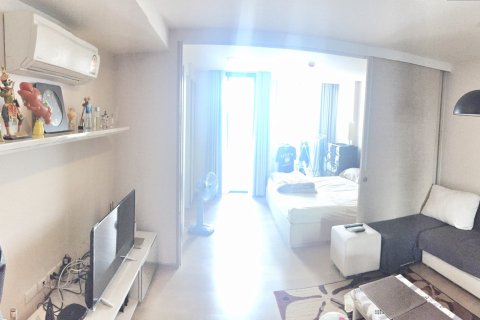 Condominio de 1 dormitorio en Bangkok, Tailandia № 144014 - foto 2