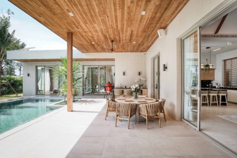 Chalet de 4 dormitorios en Layan Beach, Tailandia № 70949 - foto 18