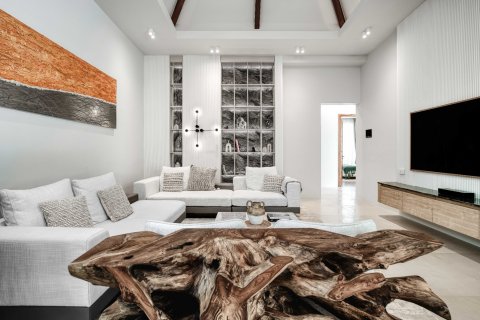 Chalet de 4 dormitorios en Layan Beach, Tailandia № 70949 - foto 23