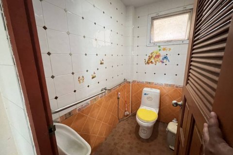 Casa de 5 dormitorios en Chiang Rai, Tailandia № 124476 - foto 10