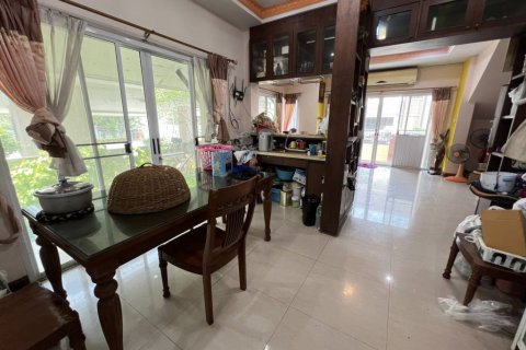 Casa de 5 dormitorios en Chiang Rai, Tailandia № 124476 - foto 8