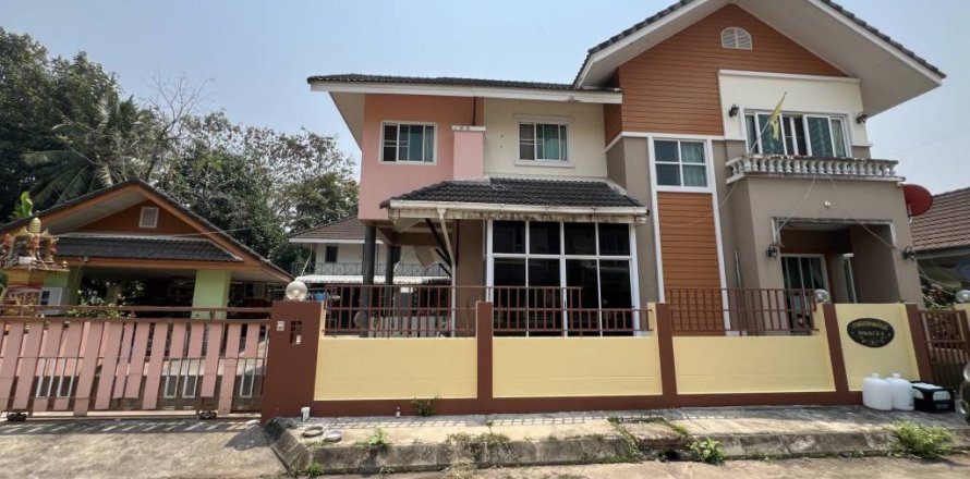 Casa de 5 dormitorios en Chiang Rai, Tailandia № 124476