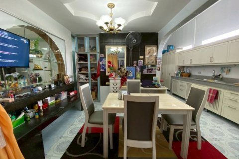 Casa de 4 dormitorios en Sattahip, Tailandia № 124477 - foto 3